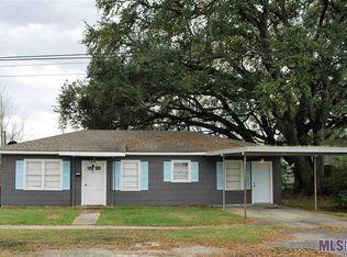 435 Rosedale Rd, Port Allen, LA 70767