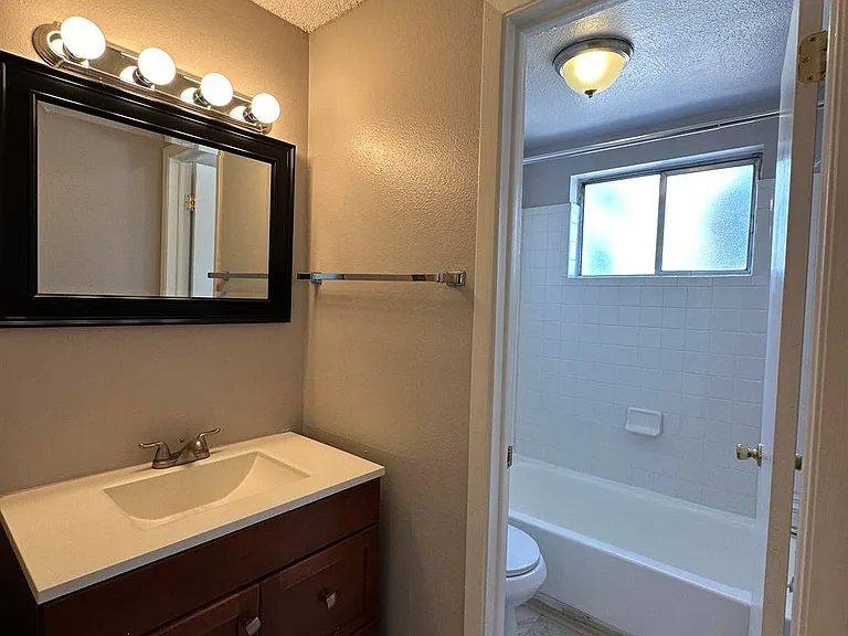 3333 S Grant St — Photo 5