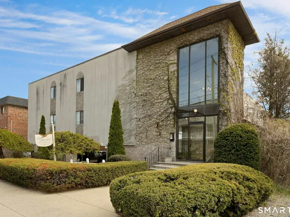 697 Cove Road #2D, Stamford, CT 06902
