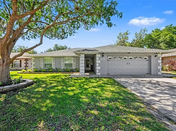 28310 Tanglewood Dr, Zephyrhills, FL 33543