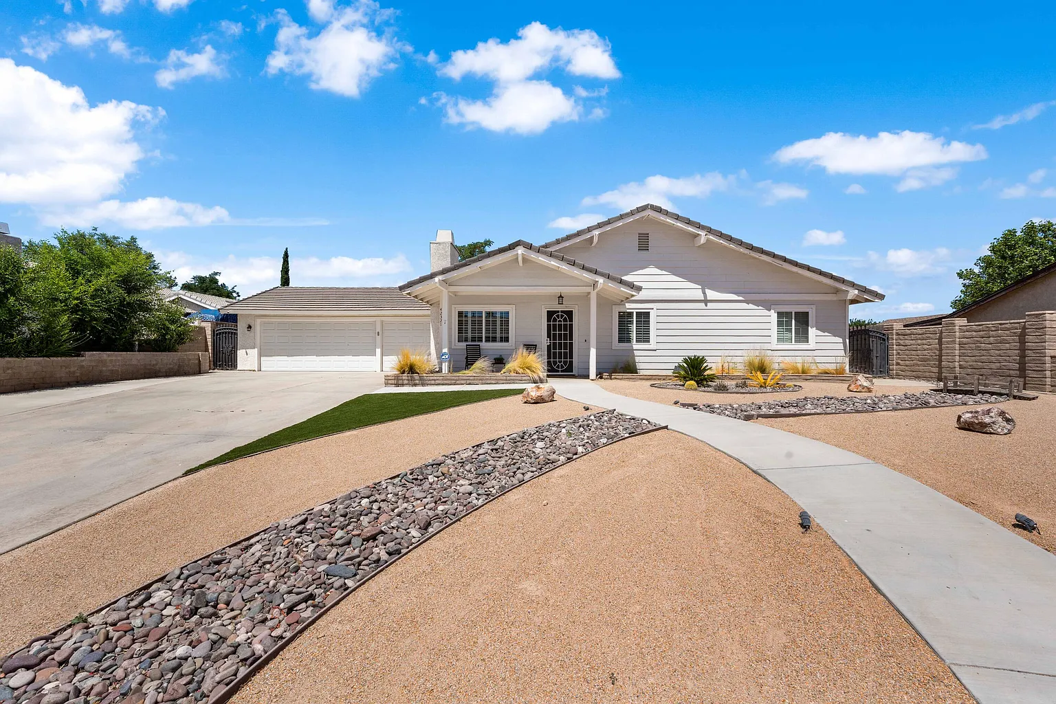 42321 Grandpark Ave photo 1