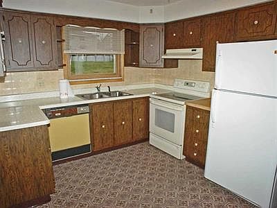 3rd image of 1115 Barone Dr