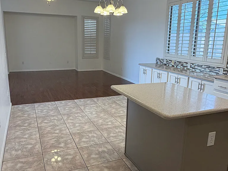 1510 W Saragosa St — Photo 7