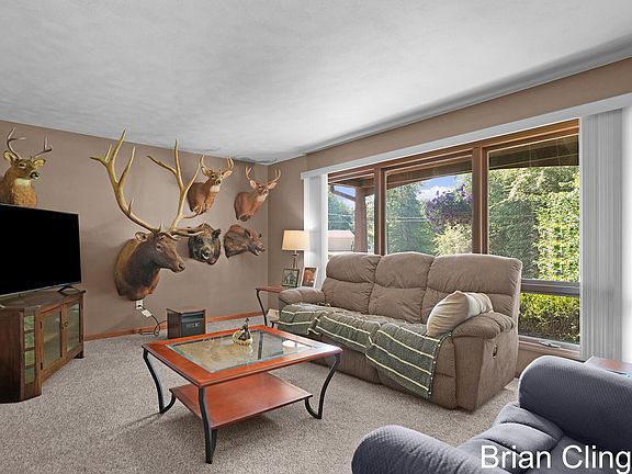 2nd image of 4161 Springfield Ct