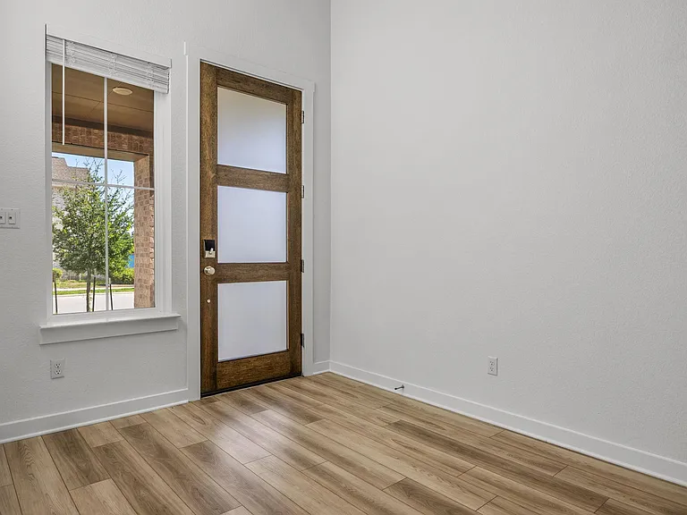 2145 Stampede Dr — Photo 3