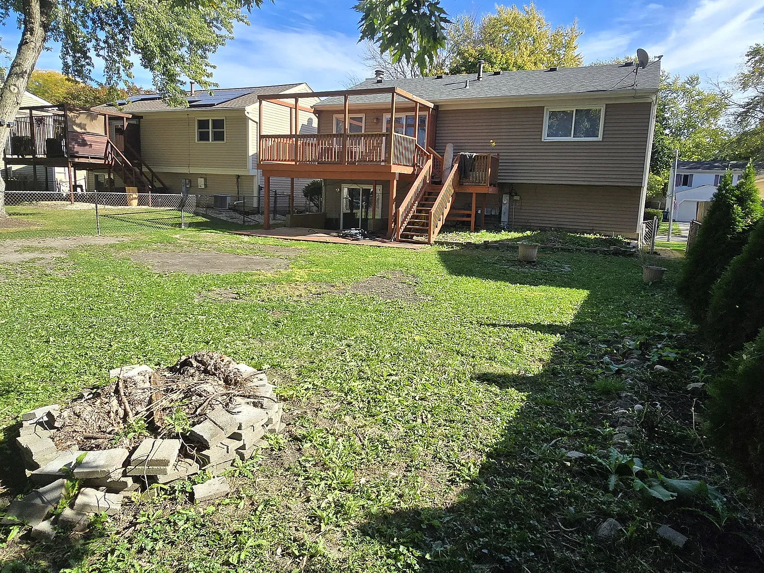 3 bed, 1.5 bath, 1600 sqft, $2,800 — Photo 2
