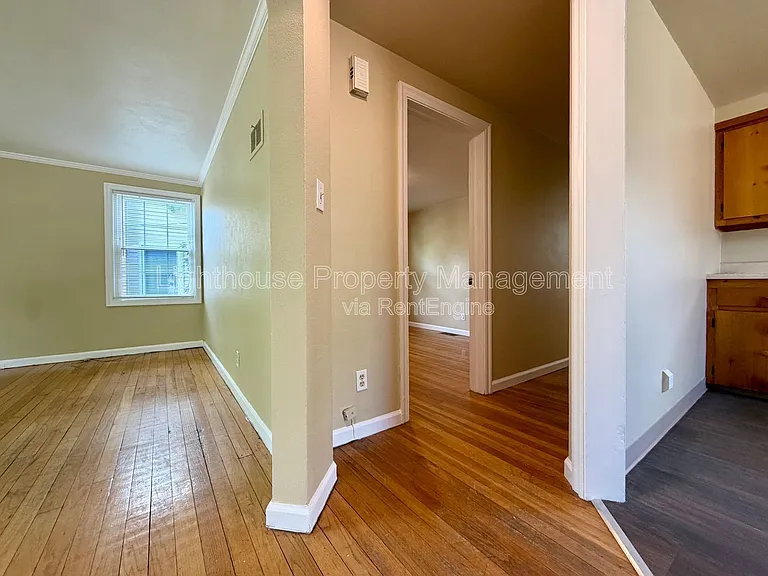 1447 Giddings Ave SE #2 — Photo 6