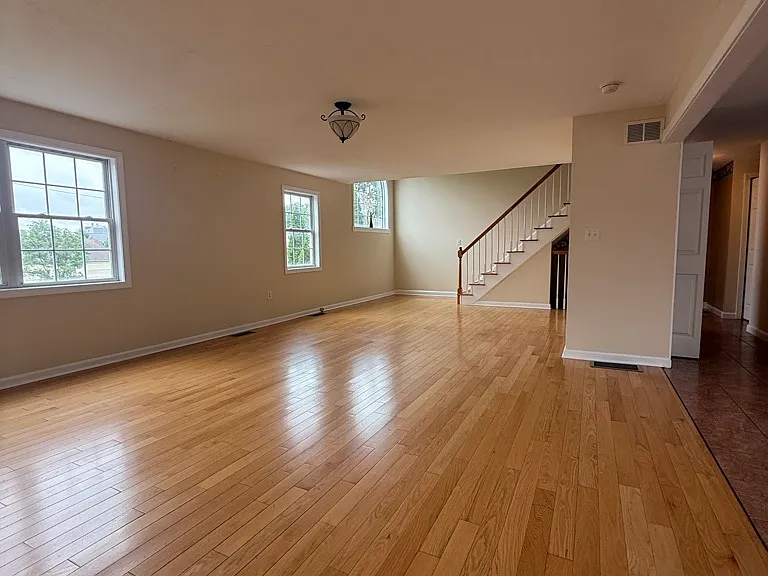 7 Chequeset Rd — Photo 4
