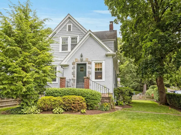 4 Edmond Street, Darien, CT 06820