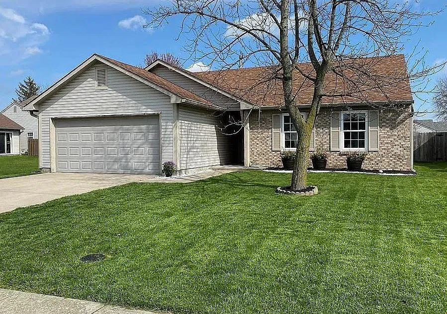 9730 Claymore Dr — Photo 3