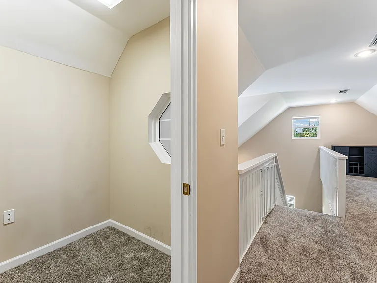 1014 Long Ave — Photo 24