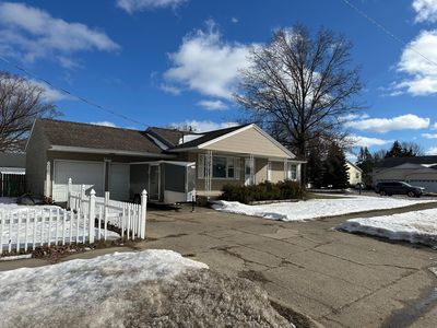 763 Maple Ave, Holland, MI, 49423