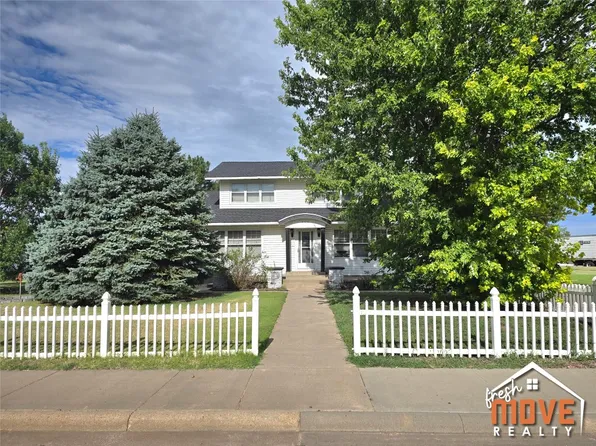 308 N Tovar St, Montezuma, KS 67867