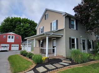 482 E Main St, Leola, PA