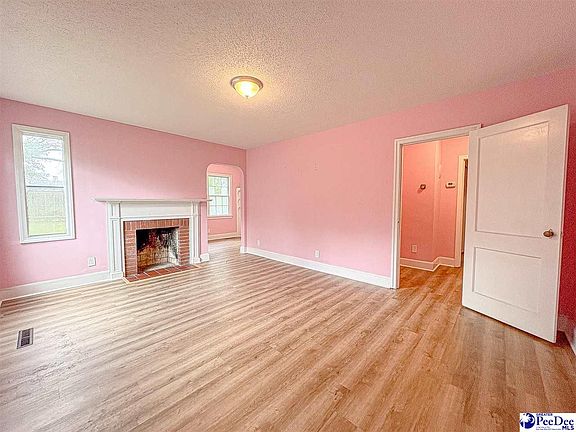5th image of 506 Taylor St