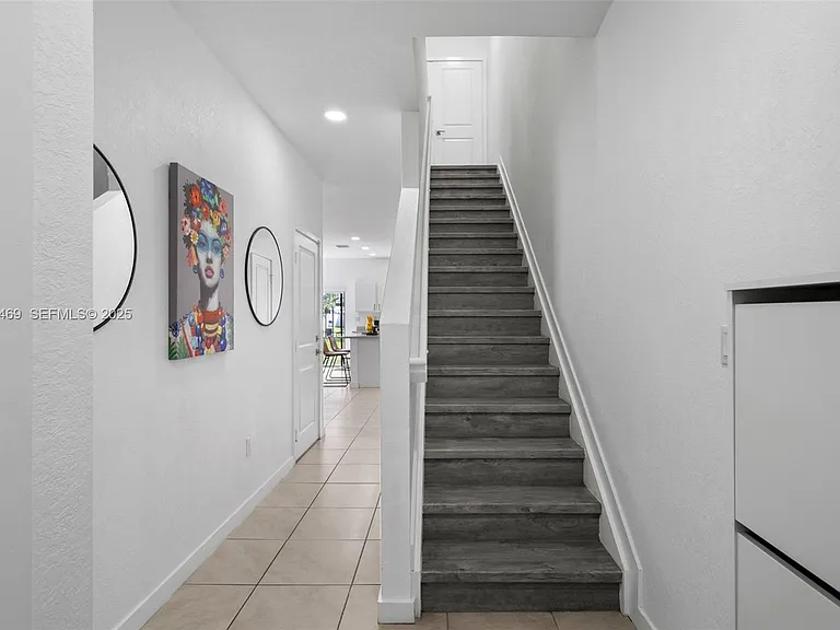 757 SW 11th St — Photo 19