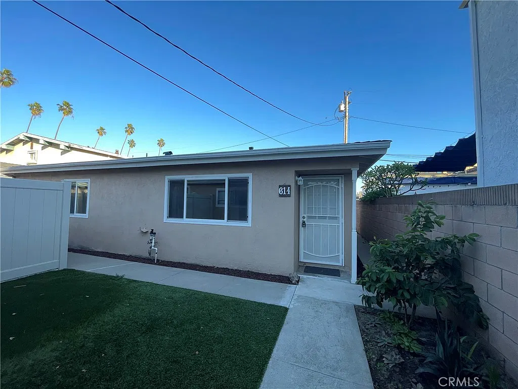 2 bed, 850 sqft, $3,500 — Photo 3