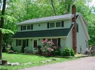 5873 Seven Nations Dr, Tobyhanna, PA