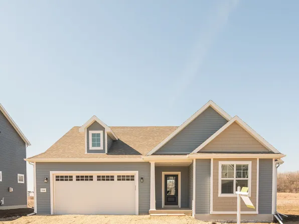 2140 Autumn Lake Pkwy, Madison, WI 53718