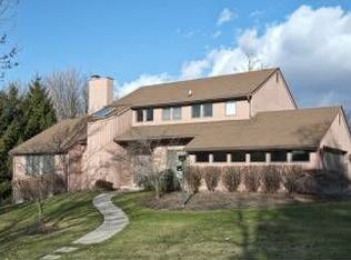 1430 Garalyn Rd, Harrisburg, PA 17110