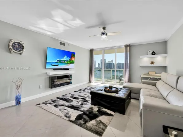 3330 NE 190th St APT 816, Aventura, FL 33180