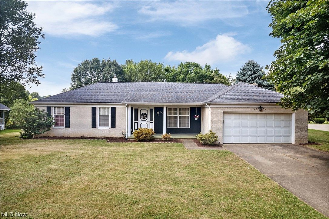 1109 Meandering Creek St NW, Uniontown, OH 44685 Zillow