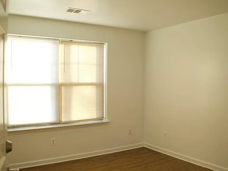 College Center Apartments — Photo 38