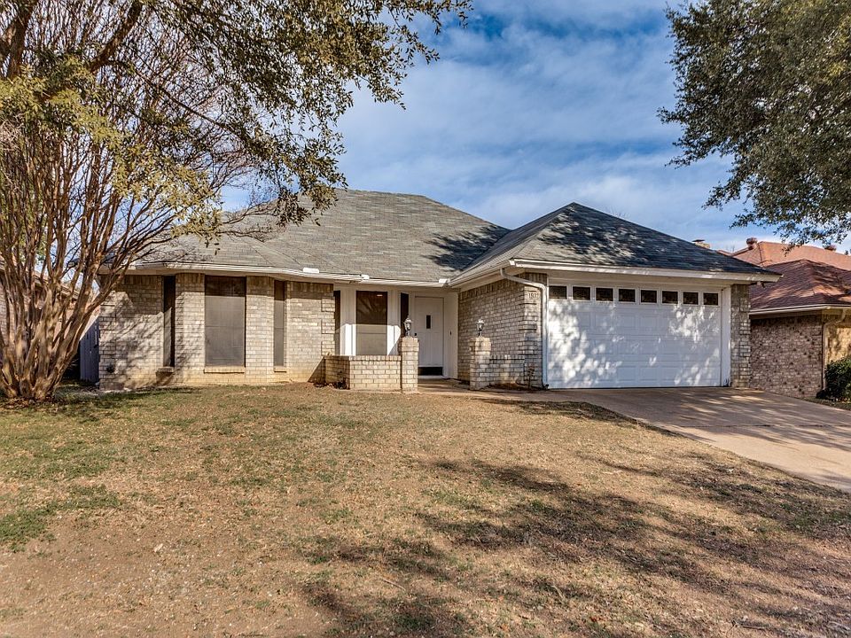 1st image of 1932 Willow Vale Dr