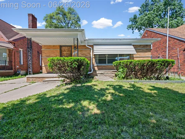 18645 Whitcomb St, Detroit, MI 48235