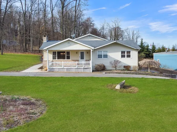 111 Strawberry Ln, Duncansville, PA 16635