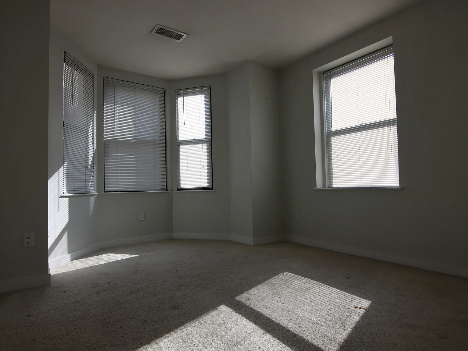 1 bed, 500 sqft, $2,900 — Photo 3