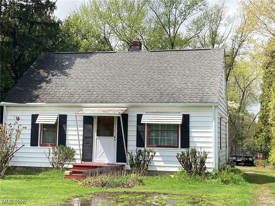 1st image of 7578 W 130th St