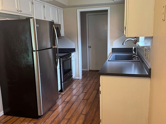 5th image of 1108 W Waco St