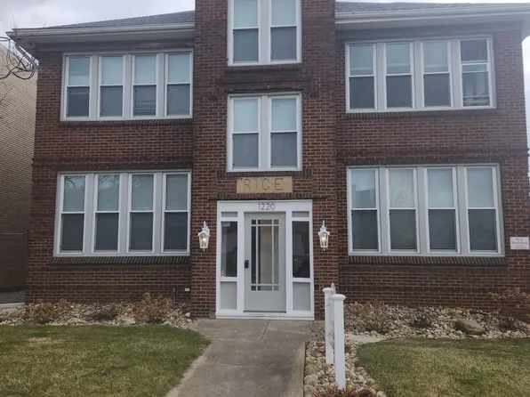 1220 Market Ave N, Canton, OH