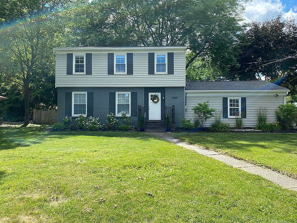1st image of 1681 Radcliff Ave SE