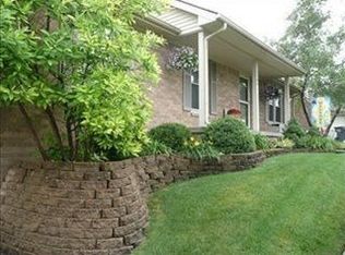 1204 Rockbridge Rd, Lexington, KY 40515