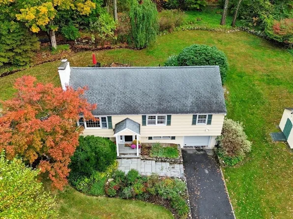 18 Taylor Rd, Sudbury, MA 01776