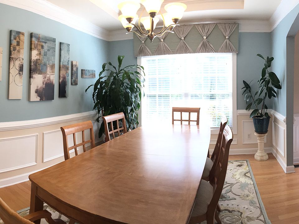 2nd image of 1762 Belmont Creek Pte