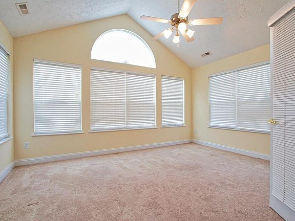 5th image of 111 E Patriot Way