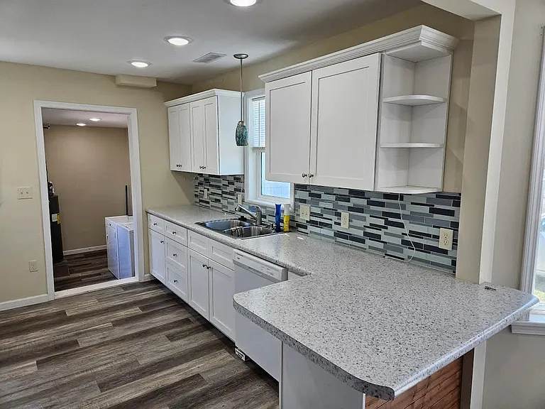 104 W Garfield Ave #1 — Photo 5