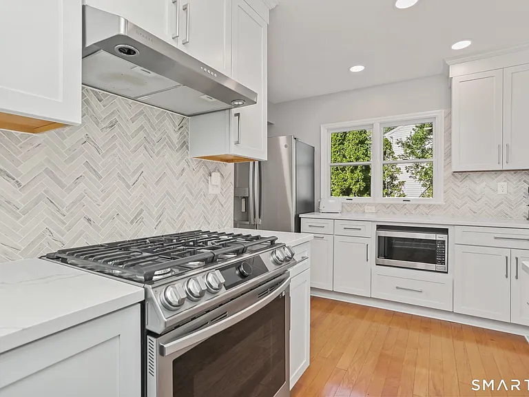 118 Lloyd Dr — Photo 11