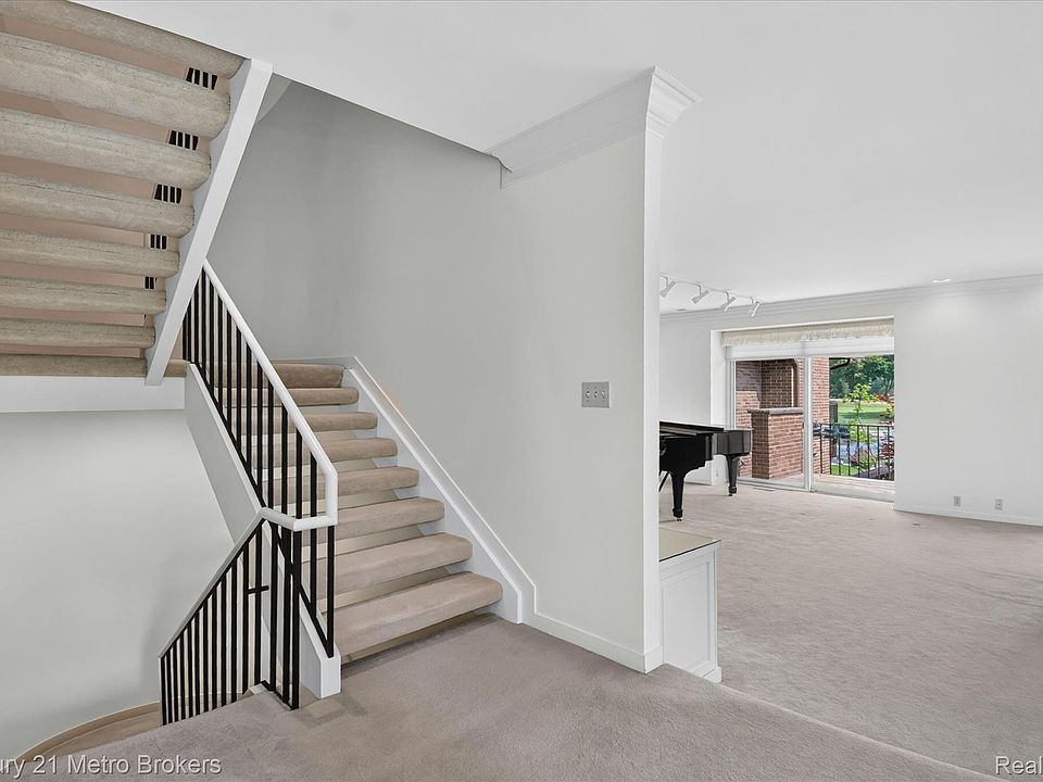 9095 S Saginaw Rd Apt 13, photo 21
