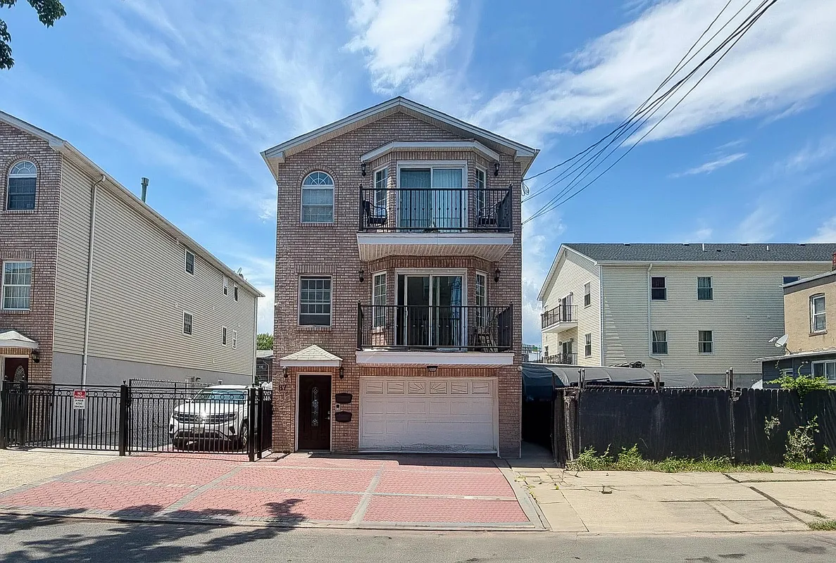 87 Wallis Avenue 2