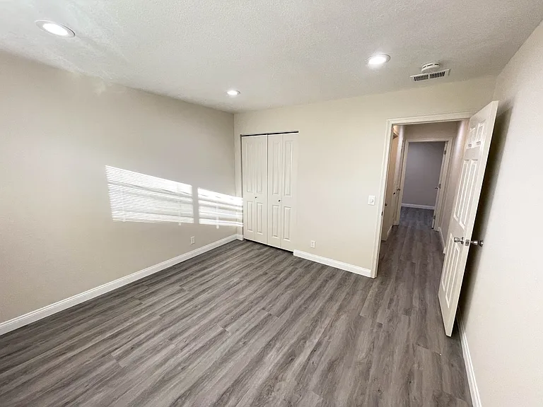 1259 W McKinley Ave #D — Photo 3