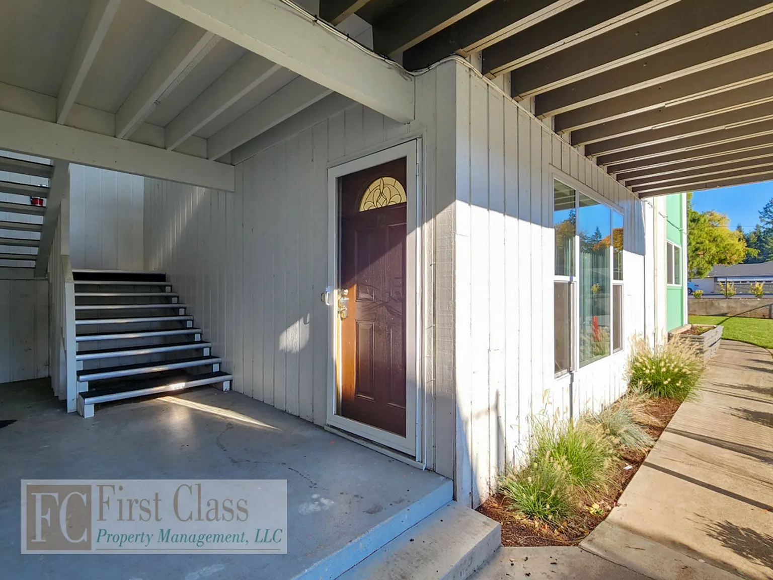 Westview Terrace — Photo 2