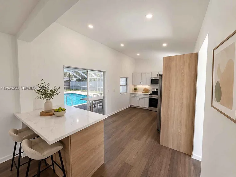 6560 Hayes St — Photo 1