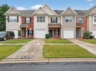 135 Primrose Dr, Cumming, GA 30040