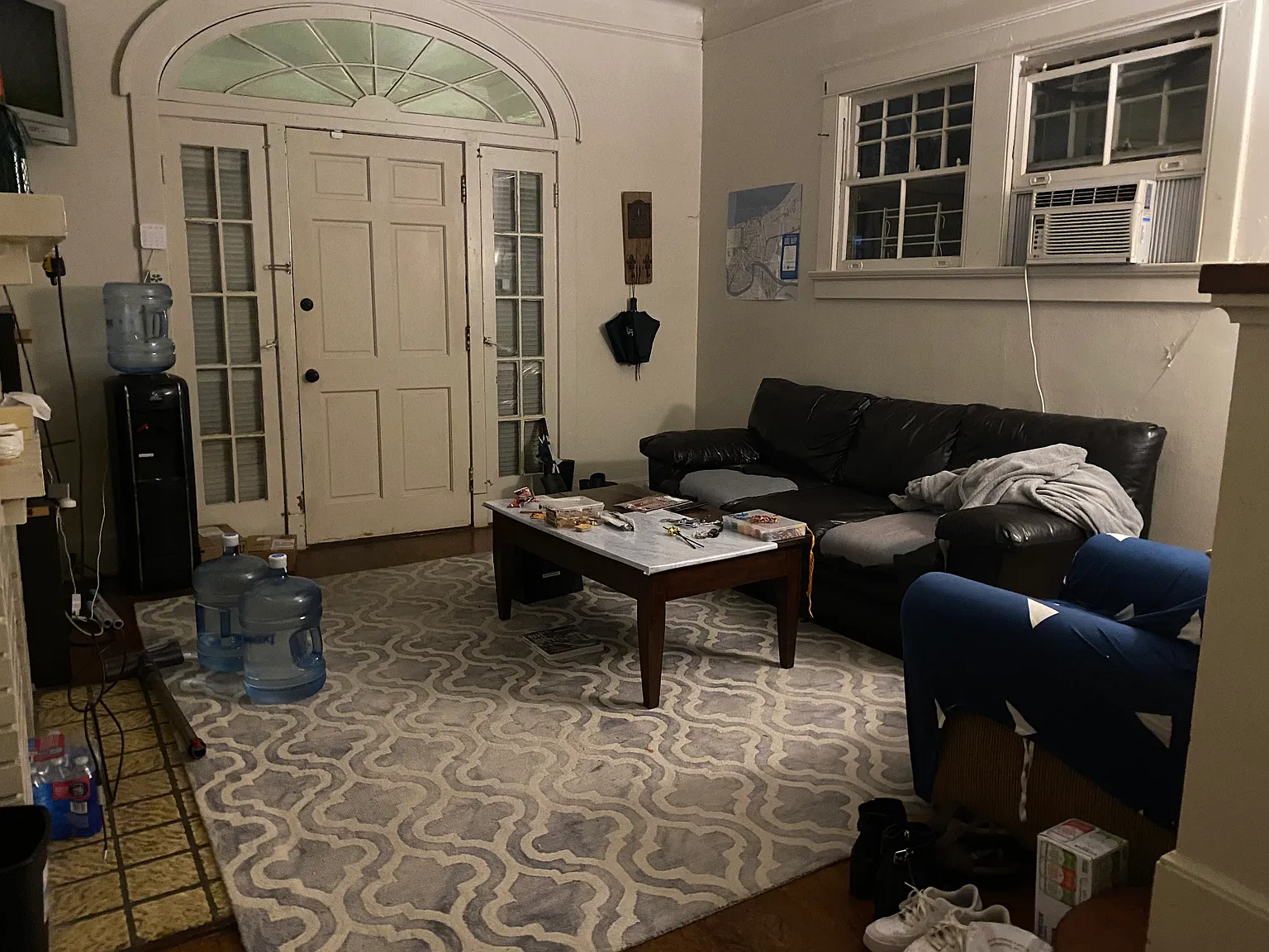 4 bed, 3520 sqft, $4,400 — Photo 2