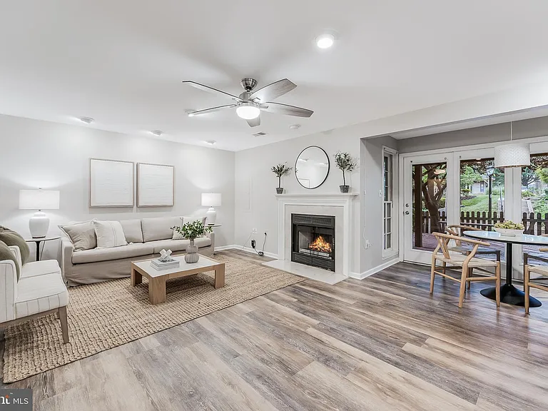 6125 Wellington Commons Dr — Photo 26
