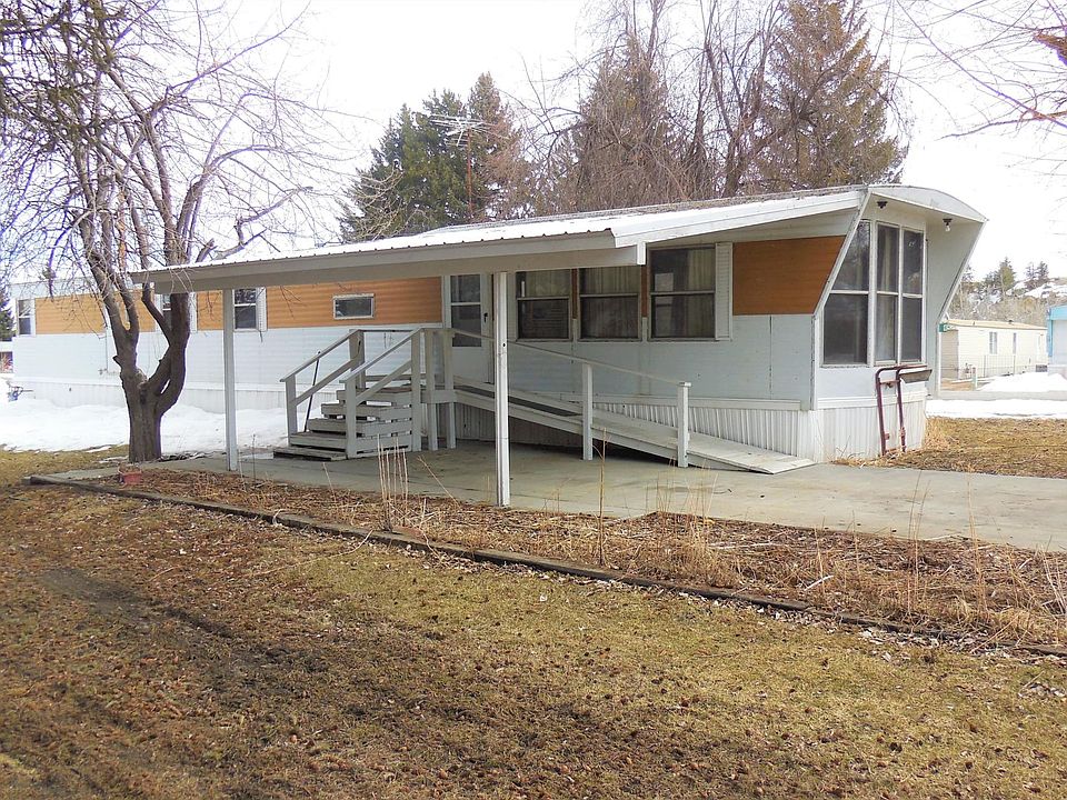 103 3rd Street with Attached Carport